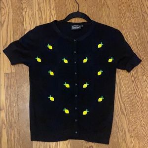 Voodoo Vixen lemon 🍋 embroidered sweater sz S